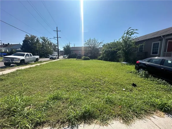 1536 N Robertson St, New Orleans, LA 70116