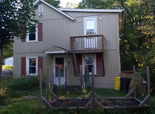 22 Quay Ave, Mount Pocono, PA 18344