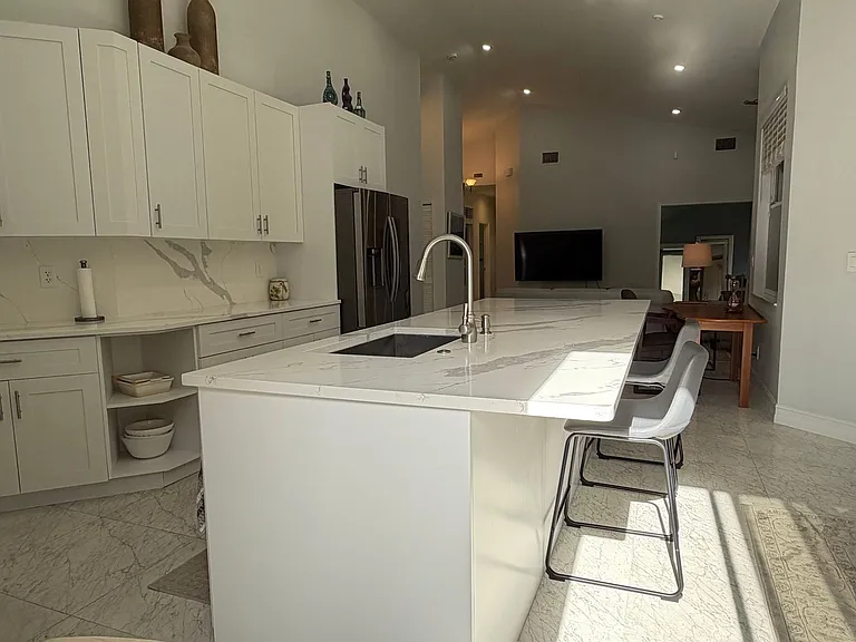 5950 Almaden Dr — Photo 8
