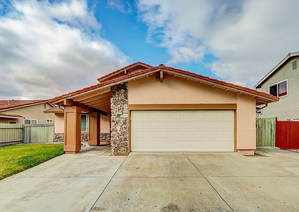 1st image of 32647 Almaden Blvd