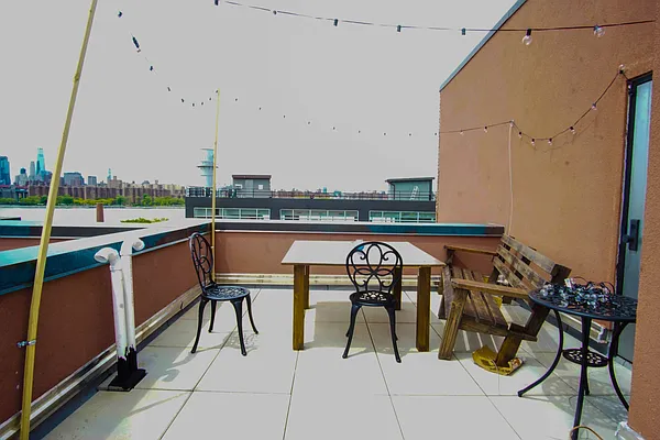 Rented by Lofts and Flats LLC | media 23