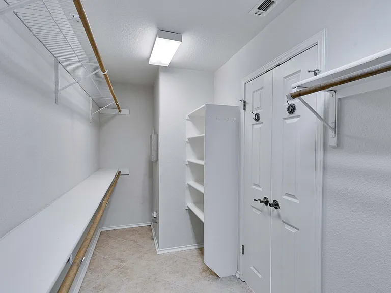 2901 Warwick Way — Photo 22