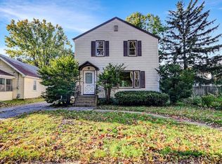 1713 Sheridan St, Madison, WI 53704