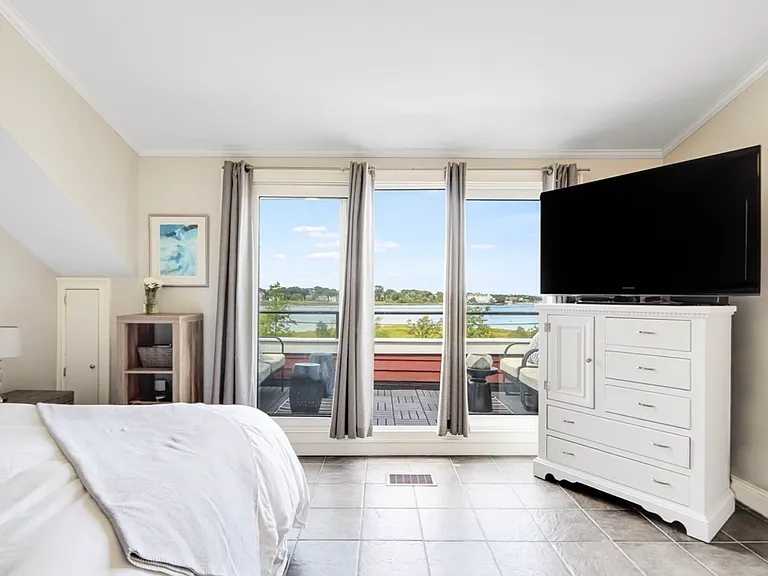 166 Quincy Shore Dr #119 — Photo 19