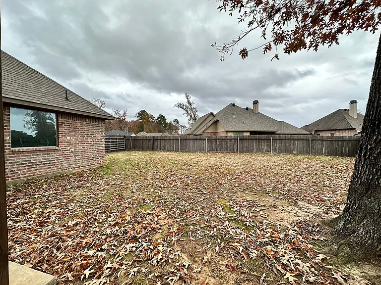 1100 Bear Creek Dr — Photo 18