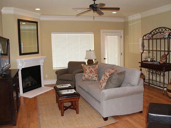 5th image of 44 Stoneview Summit Ct Unit 4105