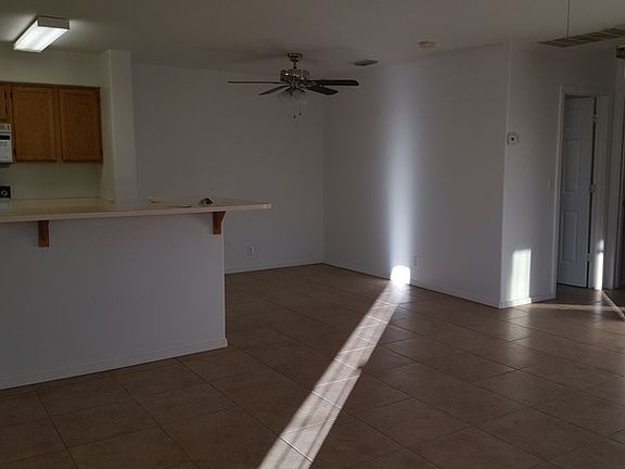 5th image of 3640 Texoma Dr Unit B