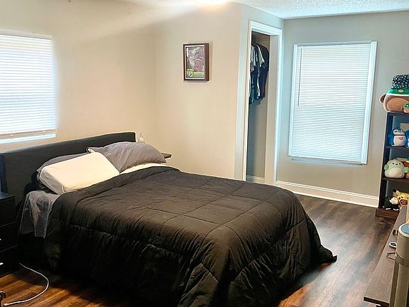 5th image of 4132 Apex Dr