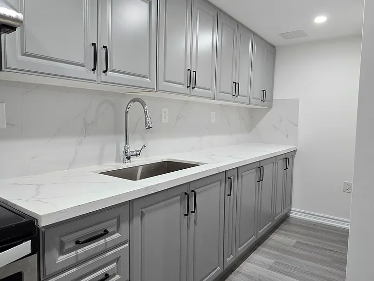 36 Crombie St — Photo 14