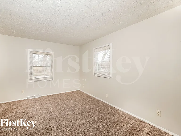 322 Deville Pl — Photo 14
