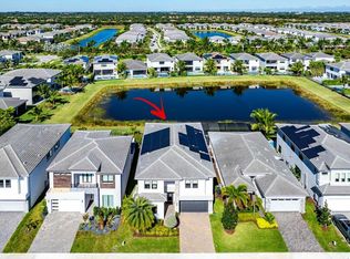 8263 Oceanus Dr, Boca Raton, FL 33496