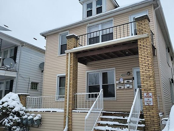 2nd image of 4224 Lois St #2F