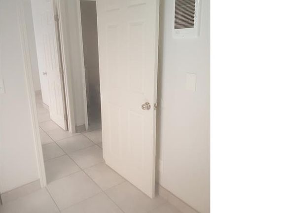2nd image of 3851 Chamoune Ave #5