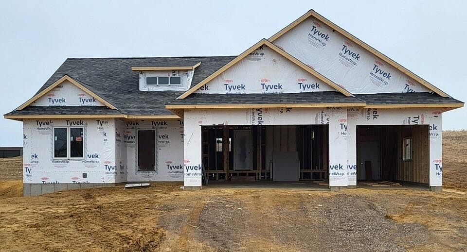 2nd image of 4646 940th Street