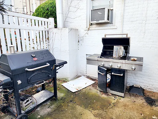 Rented by Brooklyn Property Group LLC | media 67