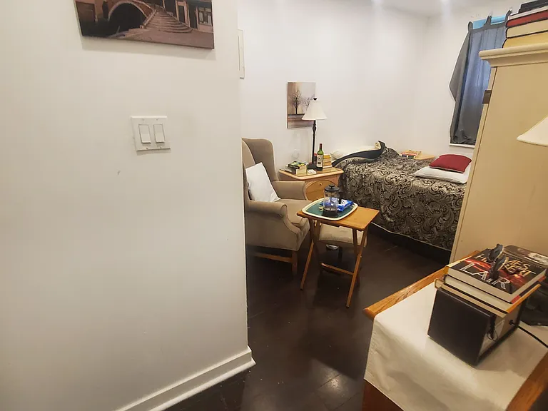 234 Wilmington Ave #1 — Photo 11