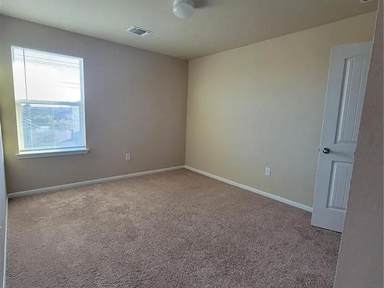 408 Luna Vista Dr — Photo 21