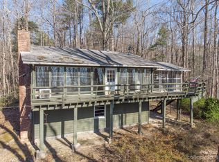 200 Cabbage Patch Rd, Saluda, NC 28773