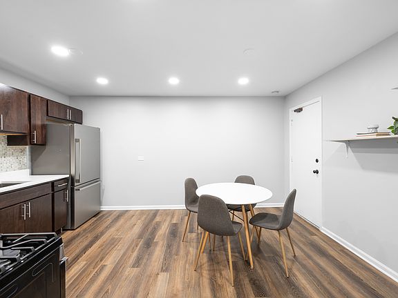 5th image of 215 S Hale St APT 9B