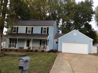 2431 Heather Glen Ln, Charlotte, NC 28208