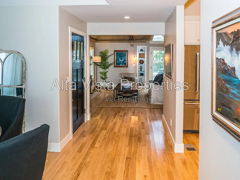5606 Dolphin Pl — Photo 16