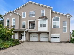 41 Bryce Ln #1401, Manahawkin, NJ 08050