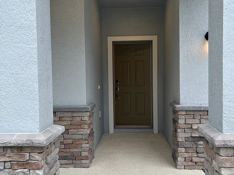 1658 Blue Lagoon Cir — Photo 5