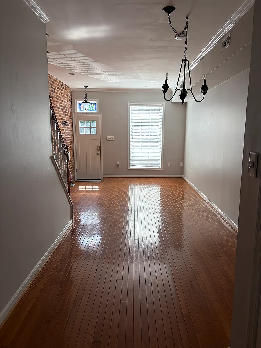 Building Photo - 1203 S Bouldin St