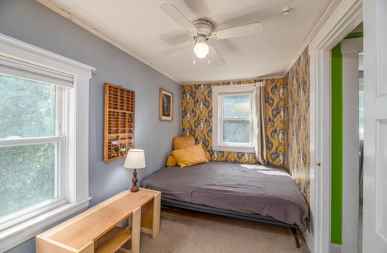 2 bed, 691 sqft, $1,537 — Photo 4