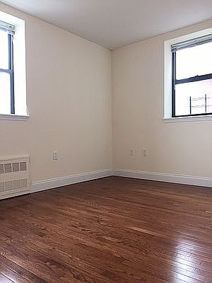 3rd image of 346 E 29th St #C2
