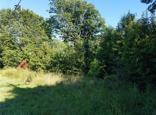 1963 8th Ave NW, Hickory, NC 28601