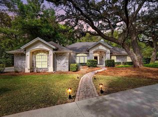 934 W Choctawhatchee Dr, Niceville, FL 32578