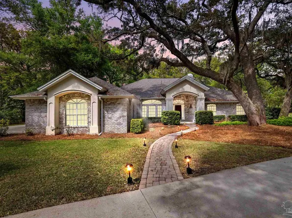 934 W Choctawhatchee Dr, Niceville, FL 32578