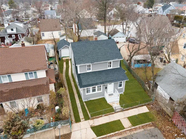 31 Dakota, Hempstead, NY 11550