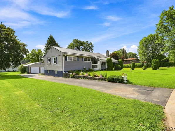 1752 Goucher St, Johnstown, PA 15905