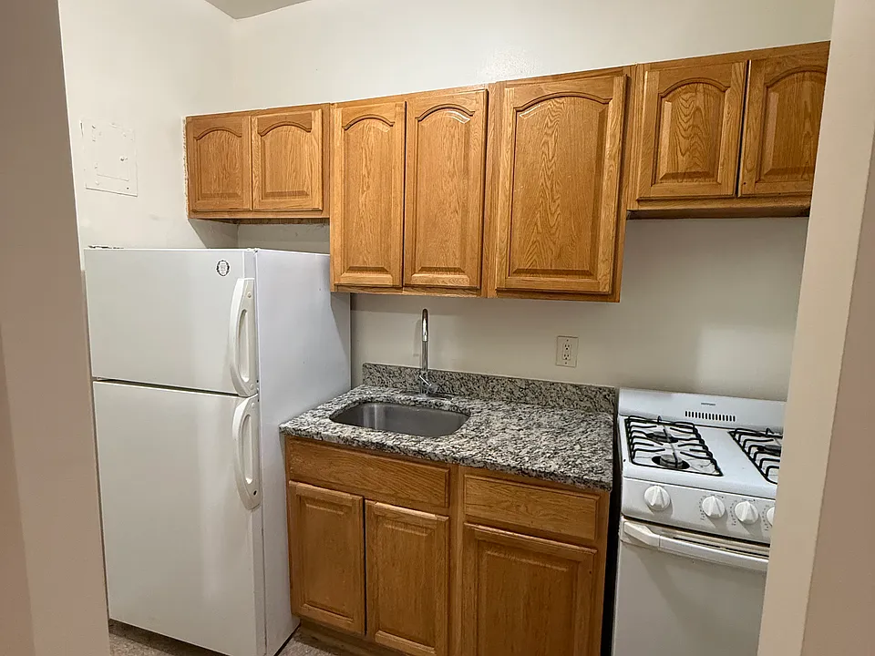 3175 Grand Concourse #1