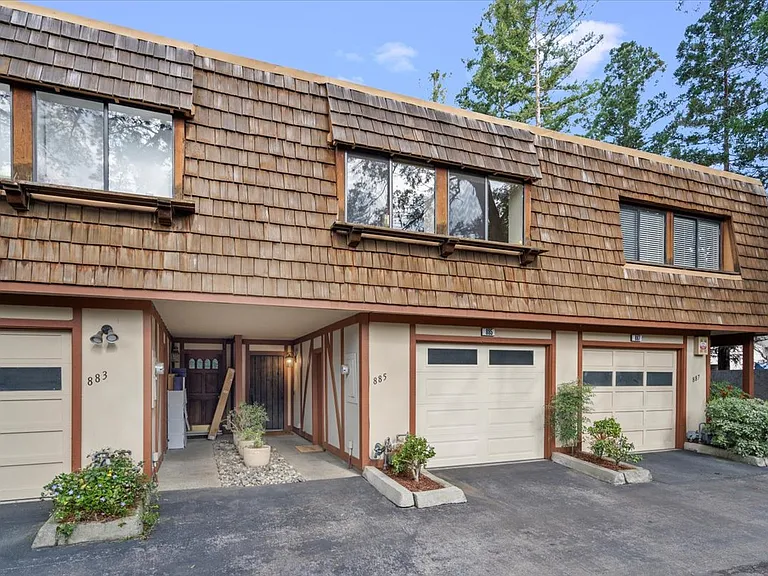 885 Jordan Ave — Photo 20