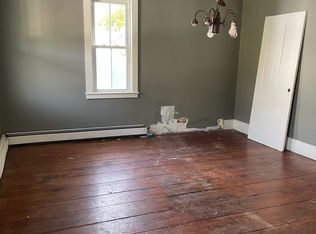 141 Main St, Hampton, NJ 08827