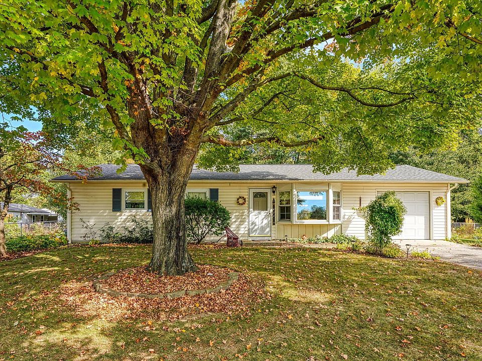 1st image of 7492 Lebanon Ct