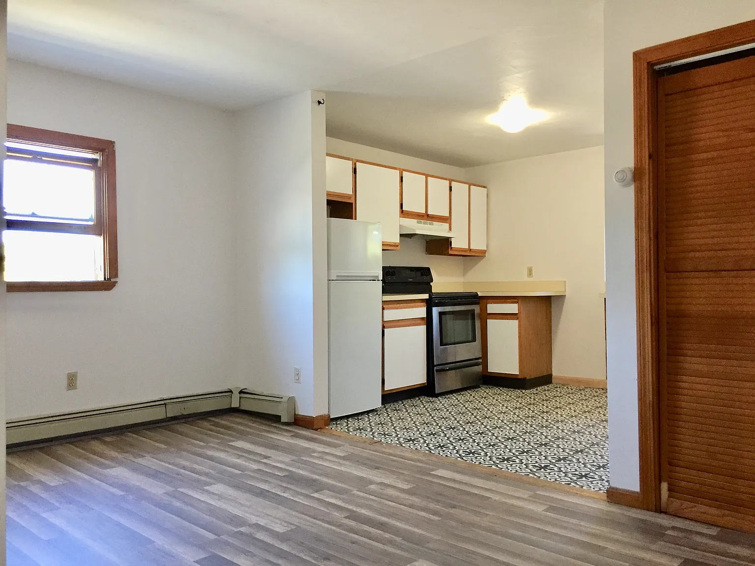 1 bed, $1,695 — Photo 3