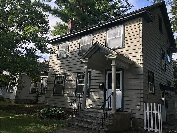 2nd image of 1108 Valley Dr