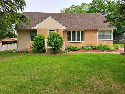 487 Roselawn Ave E, Maplewood, MN, 55117
