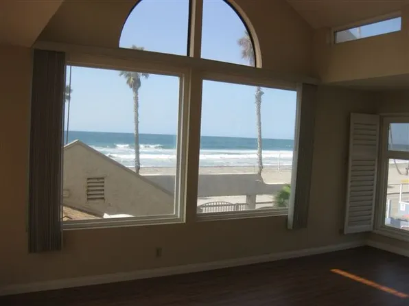 818 N The Strand Unit 2, Oceanside, CA 92054