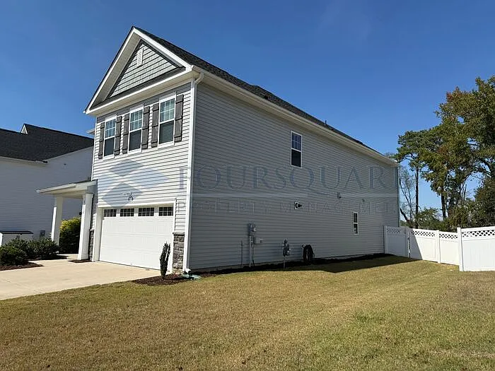 5 bed, 3.0 bath, 2875 sqft, $2,497 — Photo 3