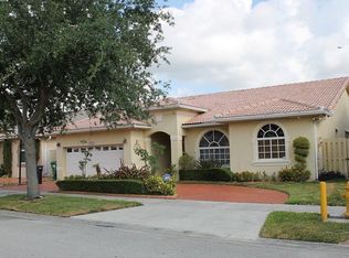8803 NW 142nd Ln, Miami Lakes, FL 33018