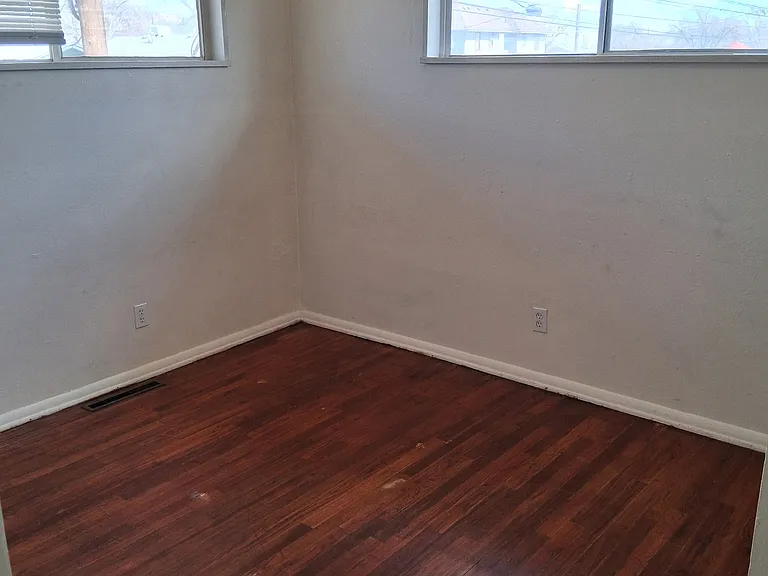1740 Rood Ave #1740 — Photo 8