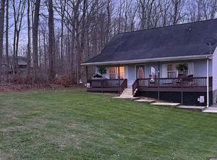 219 Thousand Oaks Dr, Shady Spring, WV 25918