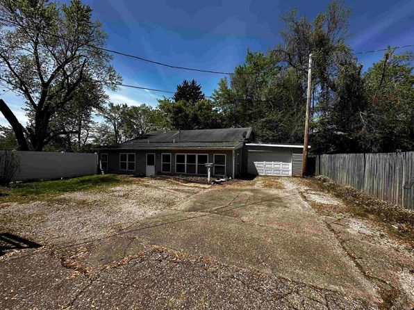 906 Varner Ave, Evansville, IN 47720