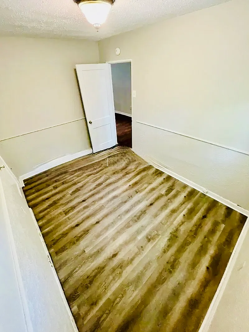 3 bed, 981 sqft, $1,125 — Photo 4