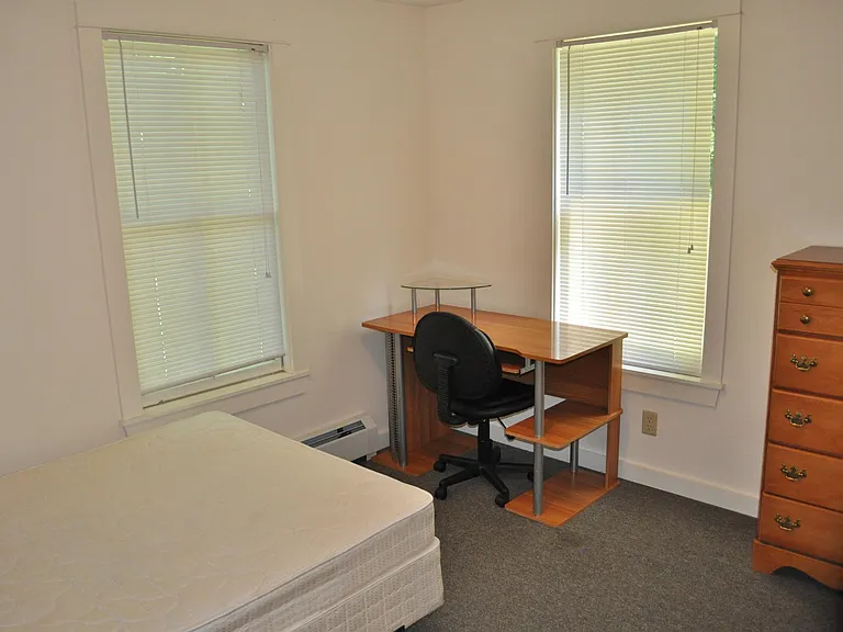 112 Highland Pl #1 — Photo 6